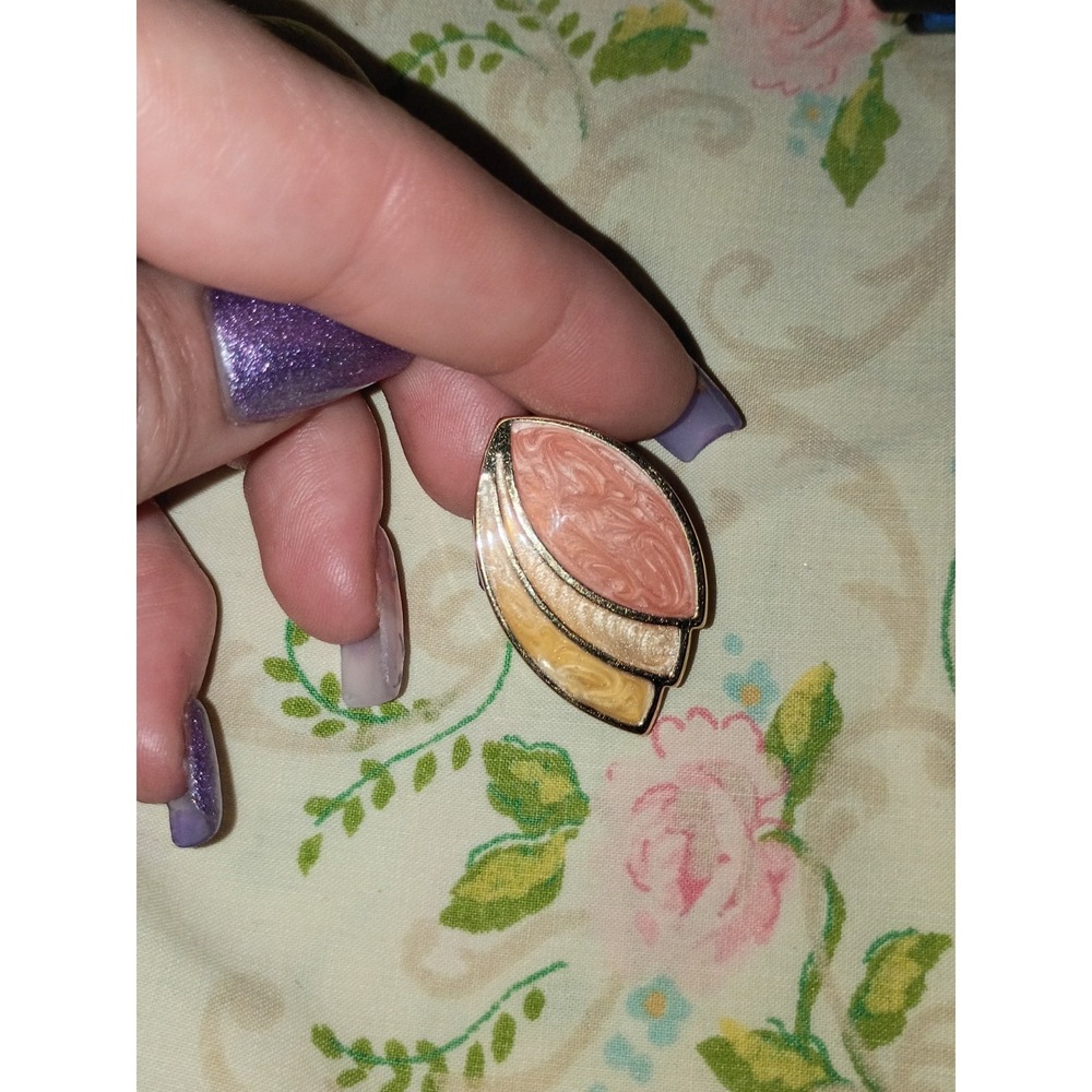 Tri Tone Rose Gold‎ Tone Leaves Avon? Unmarked Summer Clip Earrings 1 3/8 Inch